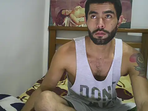 Snapshot of hideonbush051 chatting on November 2025 03:24:02 PM hideonbush051 online show from November 2025 03:24:02 PM