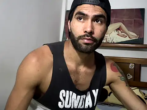 Snapshot of hideonbush051 chatting on November 2025 03:50:01 PM hideonbush051 online show from November 2025 03:50:01 PM