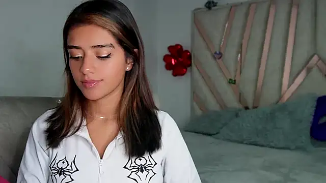 Snapshot of Rebecca_055 chatting on November 2025 11:20:02 PM Rebecca 055 online show from November 2025 11:20:02 PM