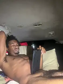 SlimeCrownzOut5 online show from December 2024 02:01:02 AM