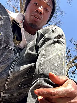 SlimeCrownzOut5 online show from March 2025 07:01:02 PM