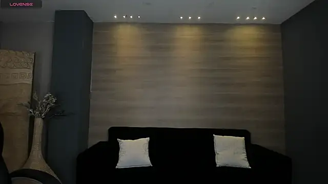 AnaisNin online show from February 2025 12:37:01 PM