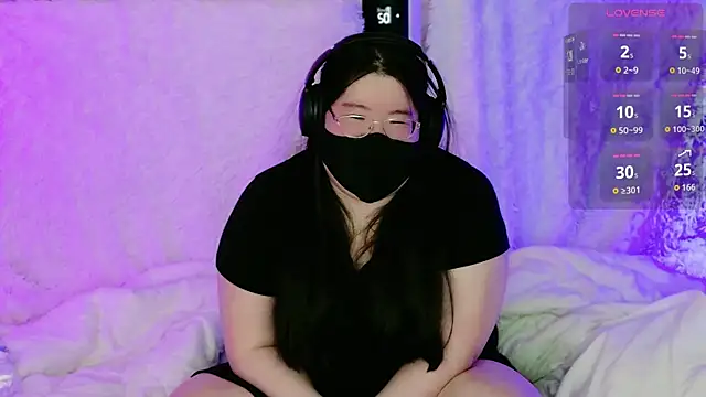 Snapshot of Kara-Nuna chatting on March 2026 02:39:01 AM Kara-Nuna online show from March 2026 02:39:01 AM