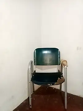 Snapshot of Mrdetonador chatting on October 2025 05:37:01 AM Mrdetonador online show from October 2025 05:37:01 AM