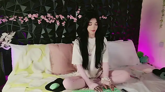 Finibondi online show from September 2025 06:16:02 AM