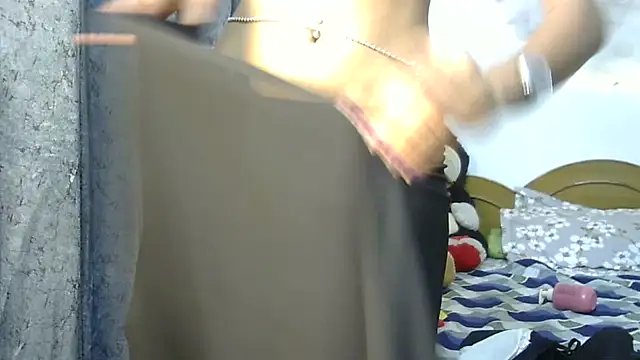 lola-   online show from February 2026 04:21:02 PM