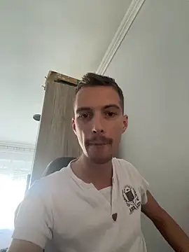 elatus0206 online show from October 2025 10:43:02 AM