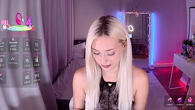 LoryWood online show from December 2025 03:40:02 PM