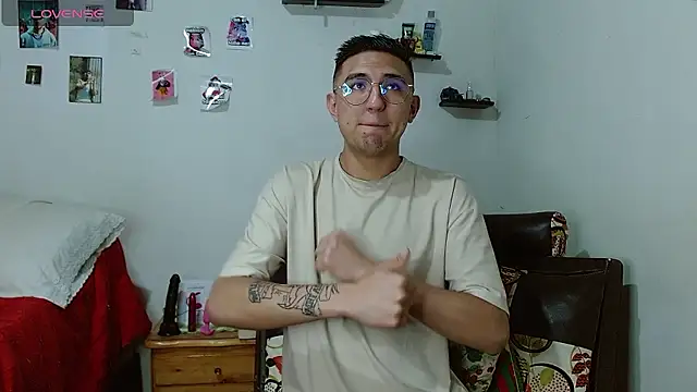 Snapshot of samfox_ chatting on December 2024 10:12:01 PM samfox online show from December 2024 10:12:01 PM