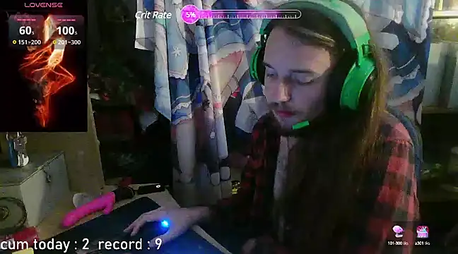 nicolasdumand21 online show from December 2024 03:19:01 PM