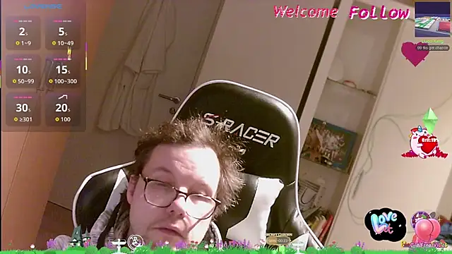 Snapshot of larsgessner30 chatting on May 2026 08:25:02 PM larsgessner30 online show from May 2026 08:25:02 PM