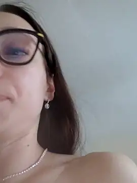 Milky flexy cat online show from February 2025 05:15:01 PM