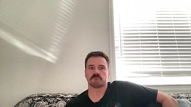 Snapshot of steelwood303 chatting on December 2025 08:51:01 PM steelwood303 online show from December 2025 08:51:01 PM