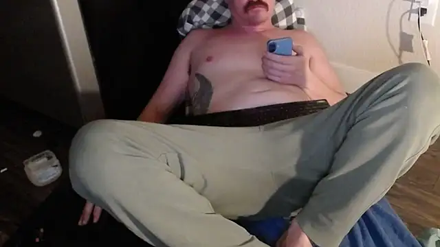 Snapshot of steelwood303 chatting on February 2026 12:46:01 PM steelwood303 online show from February 2026 12:46:01 PM