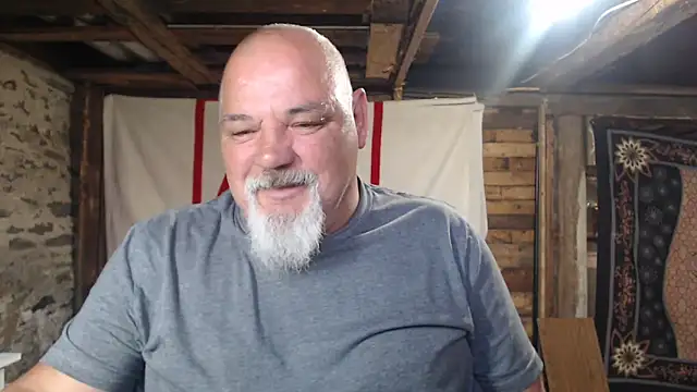 Snapshot of Newfiesausage1972 chatting on June 2026 10:18:02 AM Newfiesausage1972 online show from June 2026 10:18:02 AM