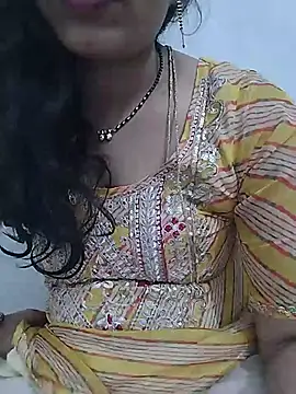 Snapshot of Simaran_bhabhi chatting on July 2026 01:13:02 PM Simaran bhabhi online show from July 2026 01:13:02 PM