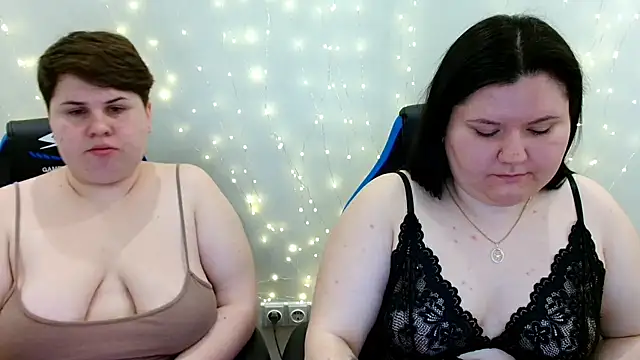 Snapshot of BeckyAndHellen chatting on May 2026 08:41:02 AM BeckyAndHellen online show from May 2026 08:41:02 AM