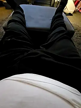 Snapshot of babyskyfall chatting on January 2025 12:51:02 AM babyskyfall online show from January 2025 12:51:02 AM