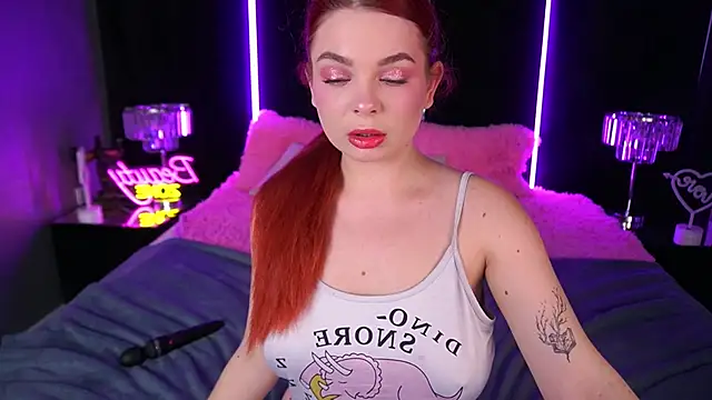 CarolinaDia online show from December 2024 09:39:01 PM