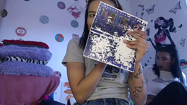 Yaumiko online show from January 2025 09:37:01 PM