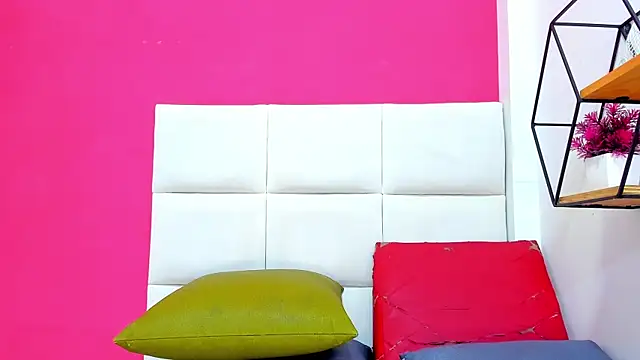 Snapshot of malu_horny_69 chatting on December 2024 03:11:01 PM malu horny 69 online show from December 2024 03:11:01 PM