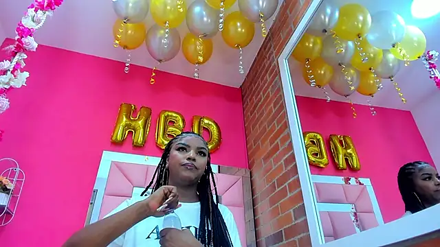 Snapshot of malu_horny_69 chatting on December 2024 03:00:02 PM malu horny 69 online show from December 2024 03:00:02 PM