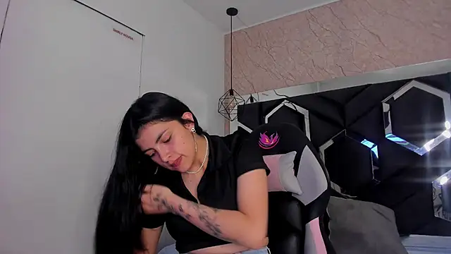  Lixth  online show from December 2024 08:00:02 PM