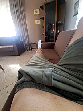 Giannis1990  online show from September 2025 11:34:02 AM