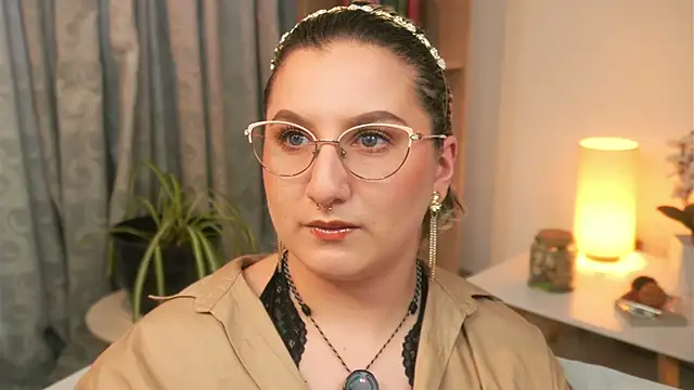 Ximenna Cruz online show from April 2026 06:23:01 PM