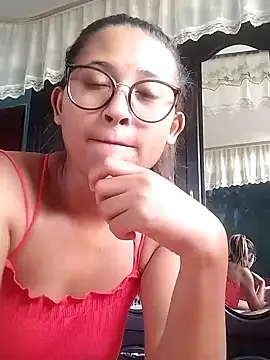 Snapshot of karen_sexy69 chatting on January 2025 01:16:02 PM karen sexy69 online show from January 2025 01:16:02 PM