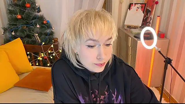 EmmyAmbros online show from January 2026 09:19:01 PM