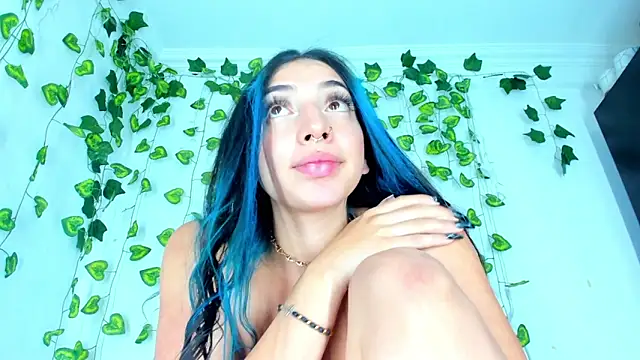 SaturnooStonee online show from December 2024 11:00:01 AM