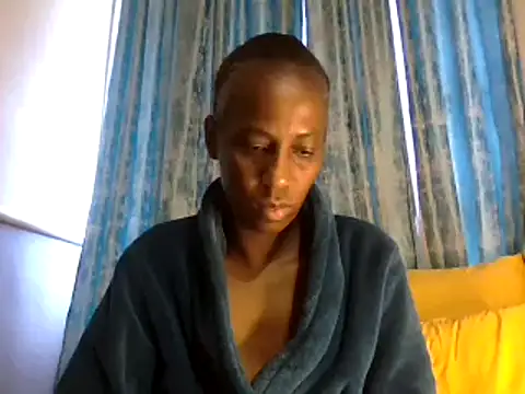 Snapshot of AfricanPrincesss2 chatting on December 2024 04:43:02 PM AfricanPrincesss2 online show from December 2024 04:43:02 PM