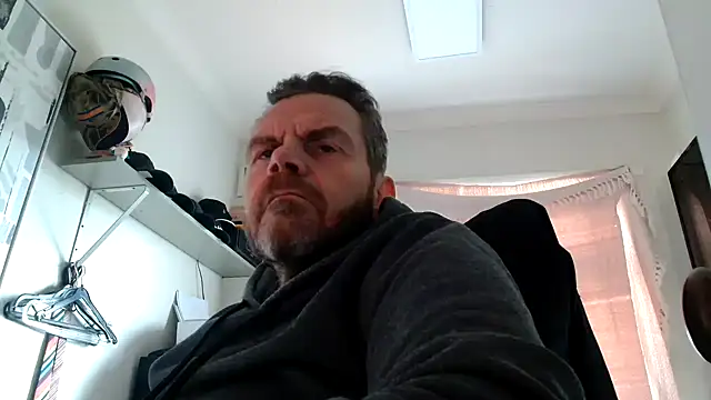 Snapshot of toptugger chatting on January 2025 11:24:01 AM toptugger online show from January 2025 11:24:01 AM