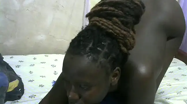 Snapshot of sexy_butty_ chatting on December 2024 07:43:01 PM sexy butty online show from December 2024 07:43:01 PM