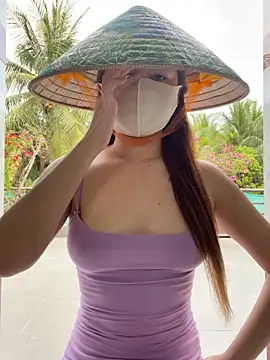 BabyThree  online show from April 2026 07:50:02 AM