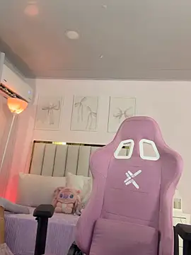 Cristall Bunny online show from October 2025 12:41:02 AM