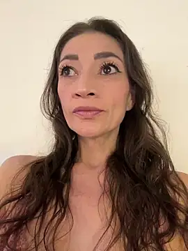 Yulia sx online show from February 2025 04:48:02 PM