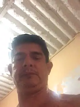 Snapshot of Marobronco chatting on June 2026 11:07:02 PM Marobronco online show from June 2026 11:07:02 PM