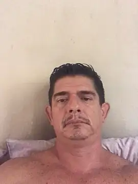 Snapshot of Marobronco chatting on June 2026 01:04:01 PM Marobronco online show from June 2026 01:04:01 PM