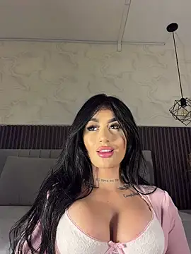 SOPHICARTERS online show from April 2026 02:25:01 PM