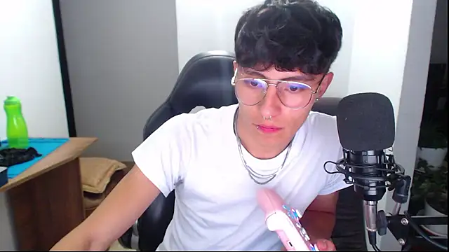 jay dimarco2 online show from March 2026 02:50:01 AM