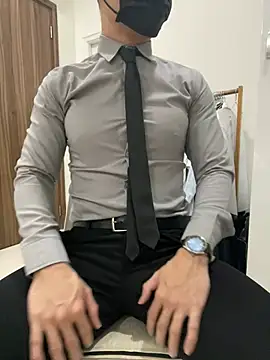 harrylouis1357 online show from December 2024 12:22:01 PM