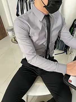 harrylouis1357 online show from December 2024 06:19:02 AM