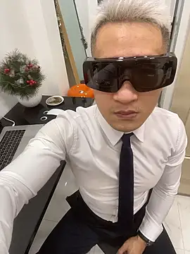 harrylouis1357 online show from January 2026 11:12:01 AM