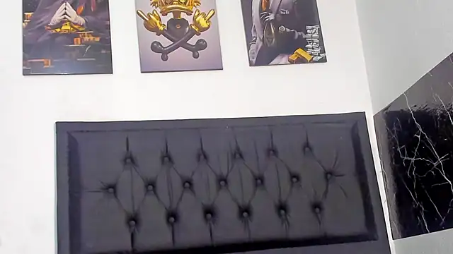 kriixtybrown online show from December 2024 09:54:02 PM