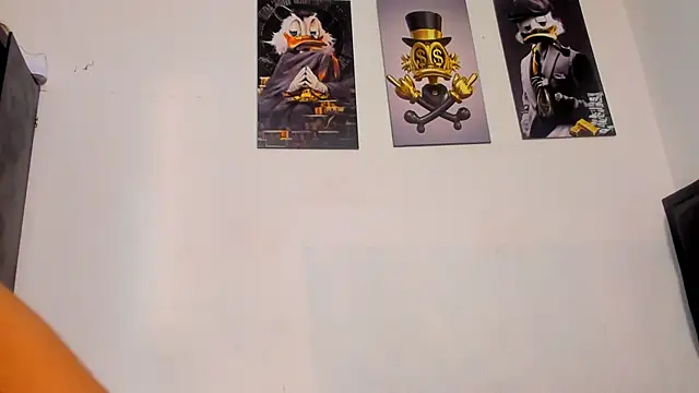 kriixtybrown online show from January 2025 08:39:02 PM