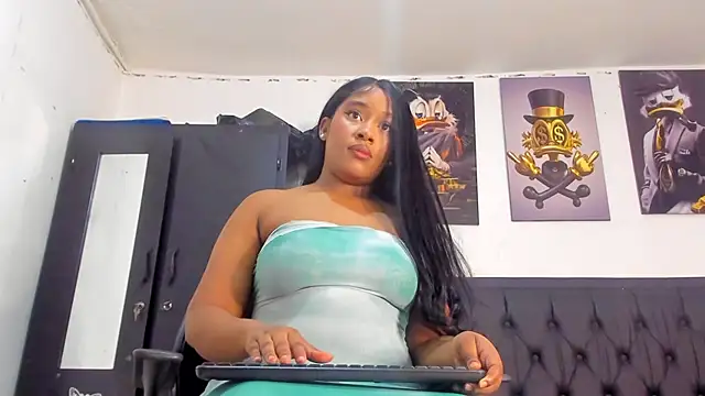 kriixtybrown online show from February 2025 06:09:01 PM