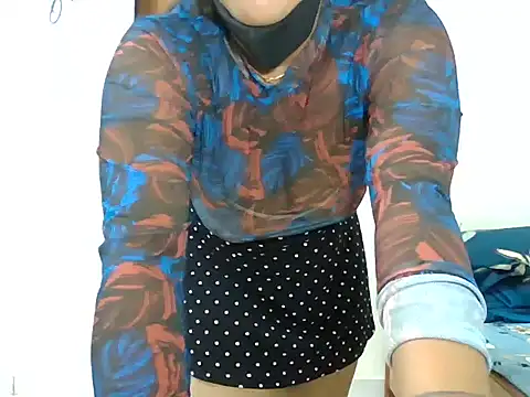 Snapshot of sparkling_queen chatting on March 2025 02:23:02 AM sparkling queen online show from March 2025 02:23:02 AM