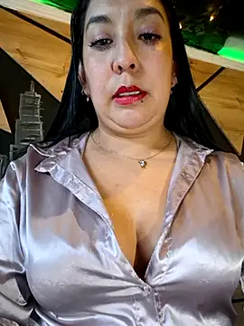 Bella keny online show from November 2025 06:59:02 PM